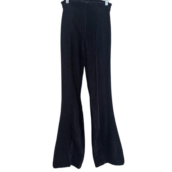 Free People Slim Pull On Velvet Flare Pants Black Size XS - Picture 1 of 9